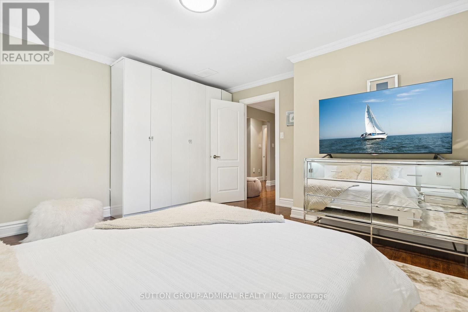 












1221 LAURAND STREET

,
Innisfil (Alcona),




Ontario
L9S0E6

