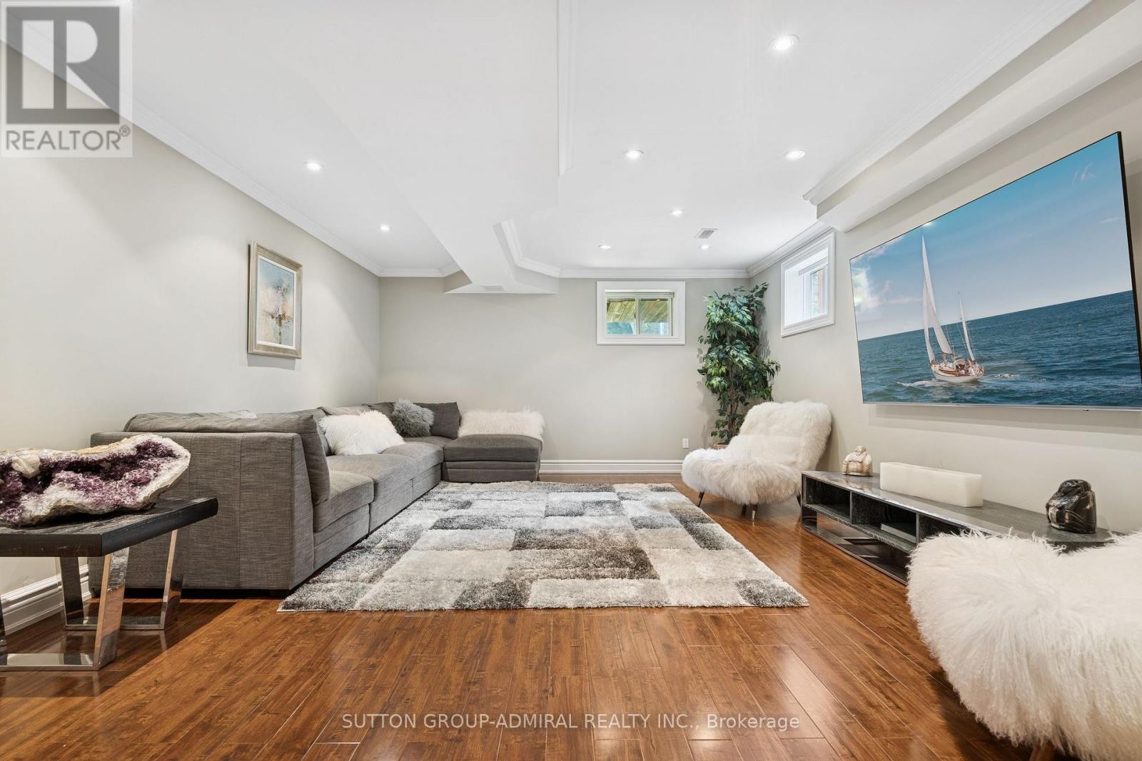 












1221 LAURAND STREET

,
Innisfil (Alcona),




Ontario
L9S0E6

