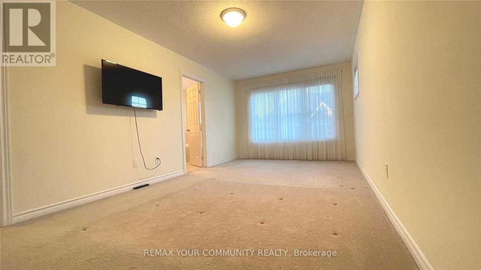 












29 SHARBOT LANE

,
Markham (Greensborough),




Ontario
L6E0S7

