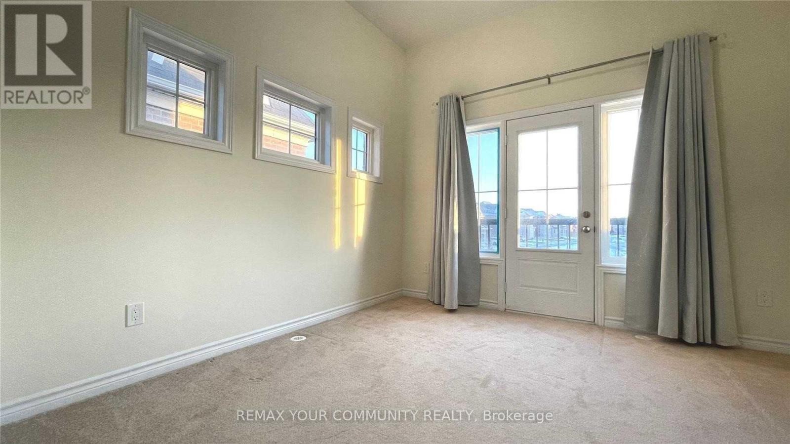 












29 SHARBOT LANE

,
Markham (Greensborough),




Ontario
L6E0S7

