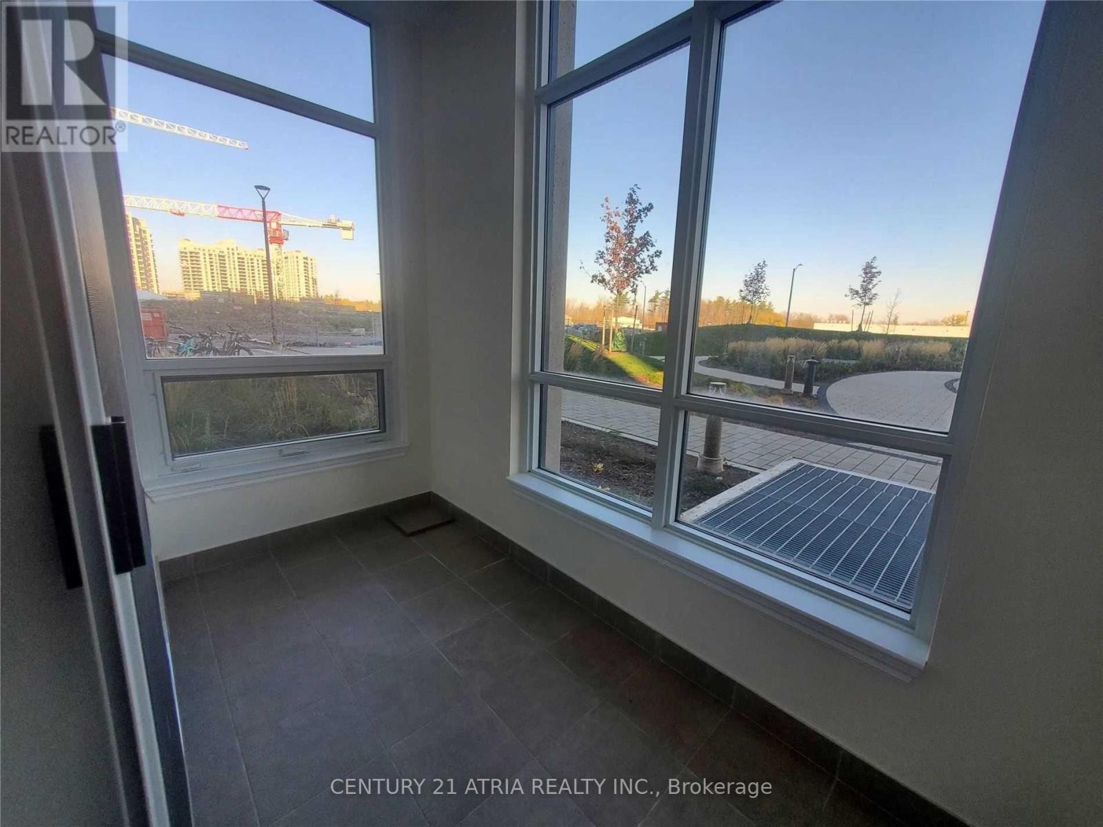 












102 - 9085 JANE STREET

,
Vaughan (Concord),




Ontario
L4K0L8

