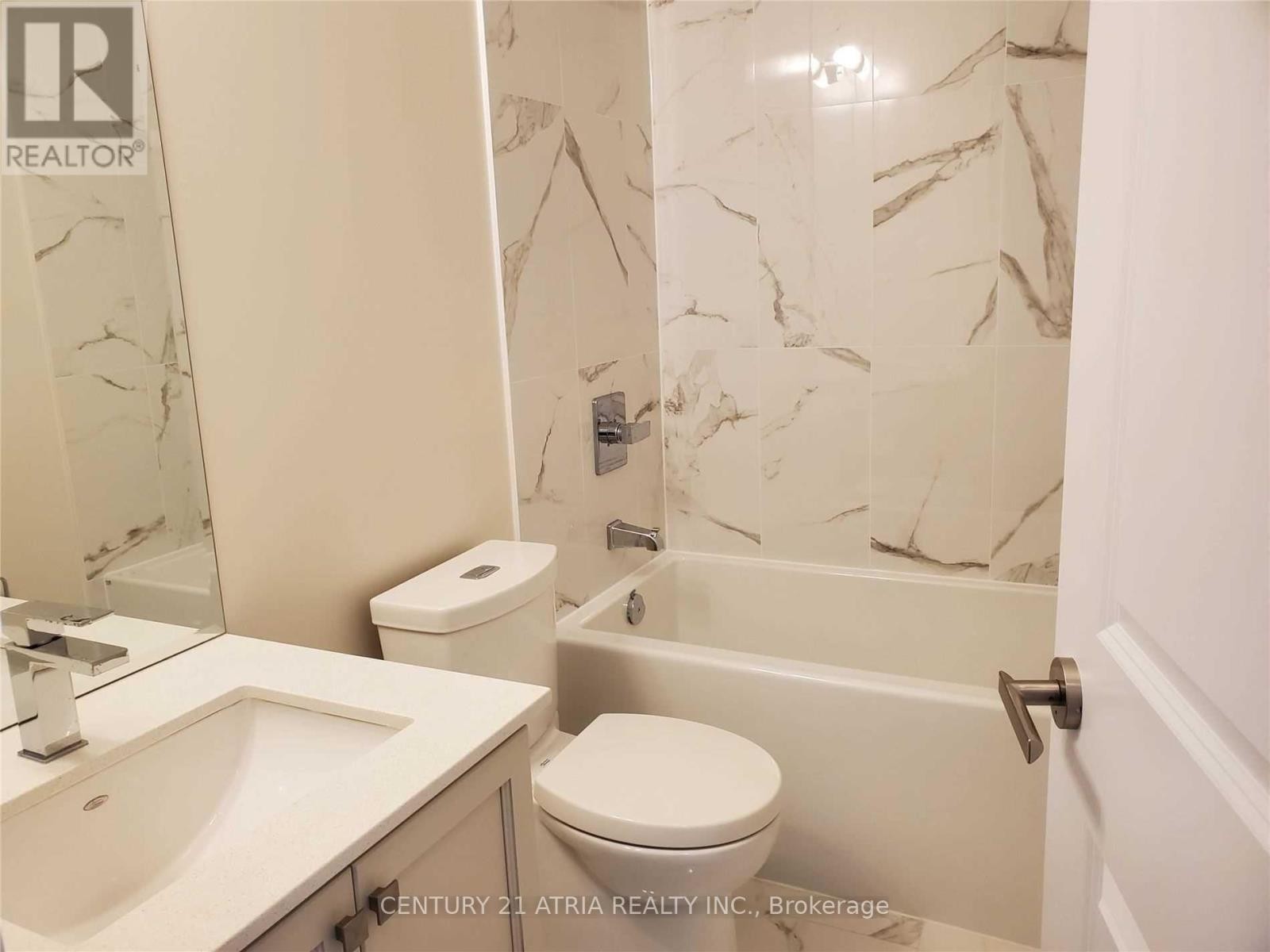 












102 - 9085 JANE STREET

,
Vaughan (Concord),




Ontario
L4K0L8

