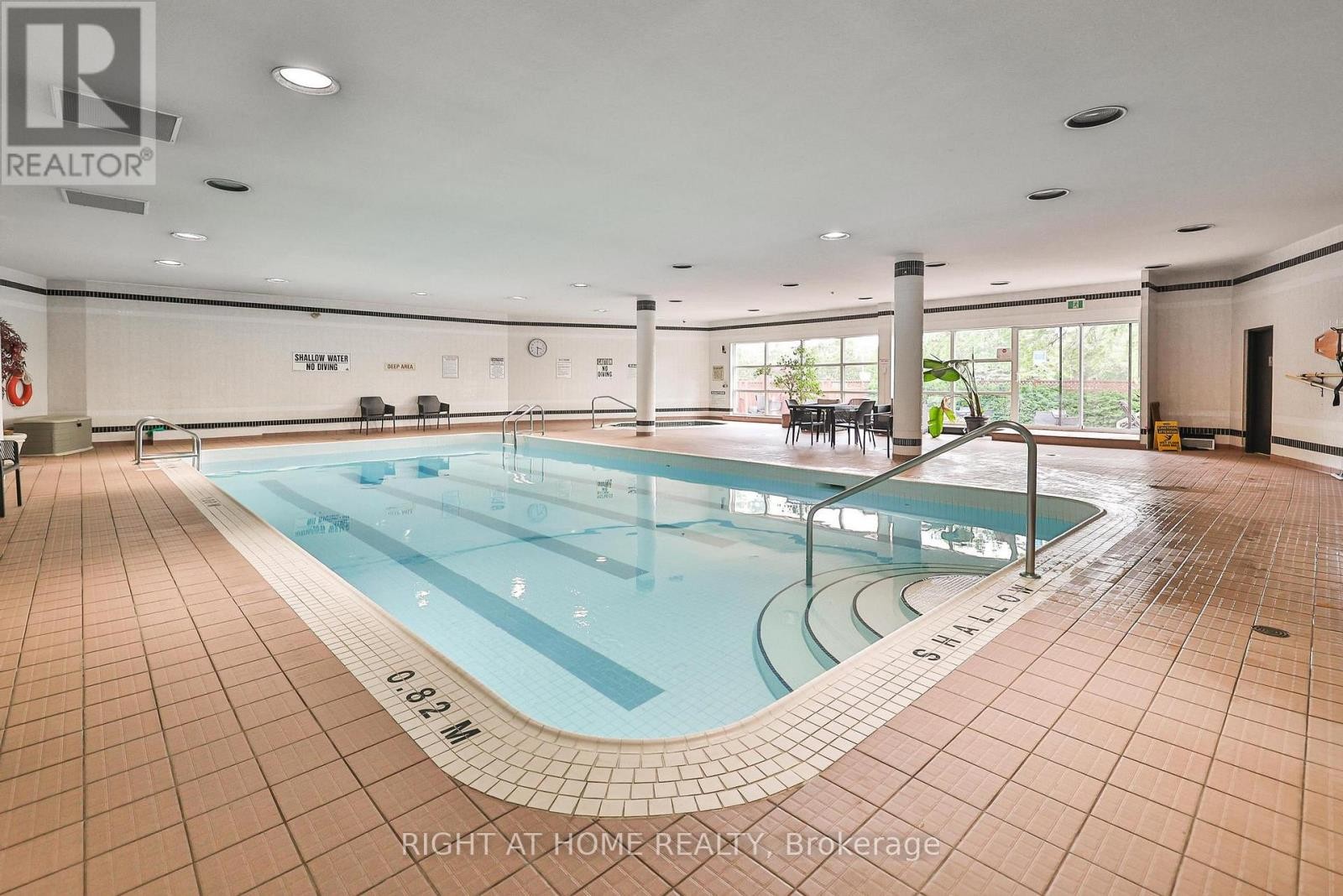 












802 - 30 HARDING BOULEVARD W

,
Richmond Hill (North Richvale),




Ontario
L4C9M3

