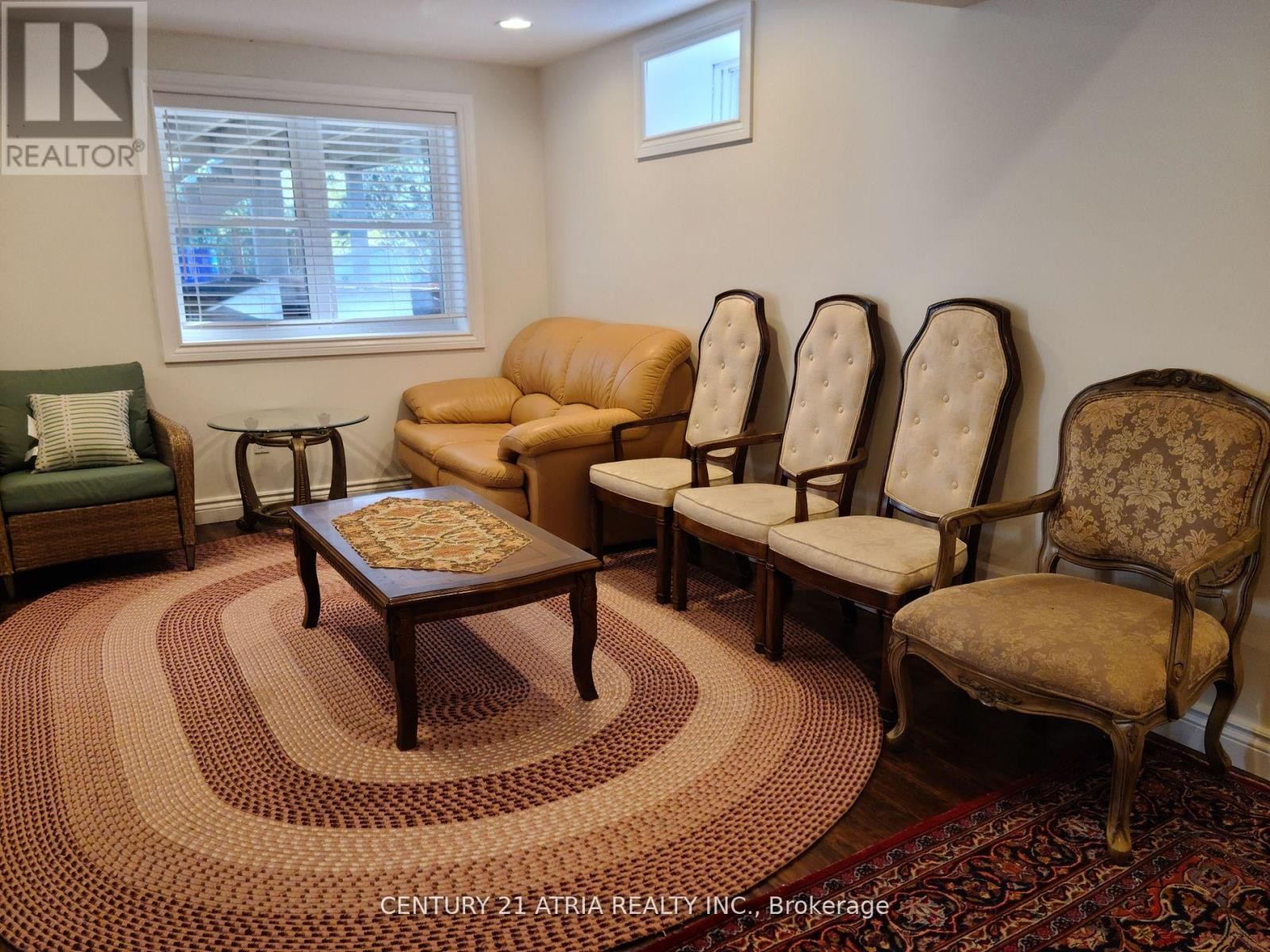 












BSMT - 90 MARSDEN COURT

,
Newmarket (Glenway Estates),




Ontario
L3Y7P5

