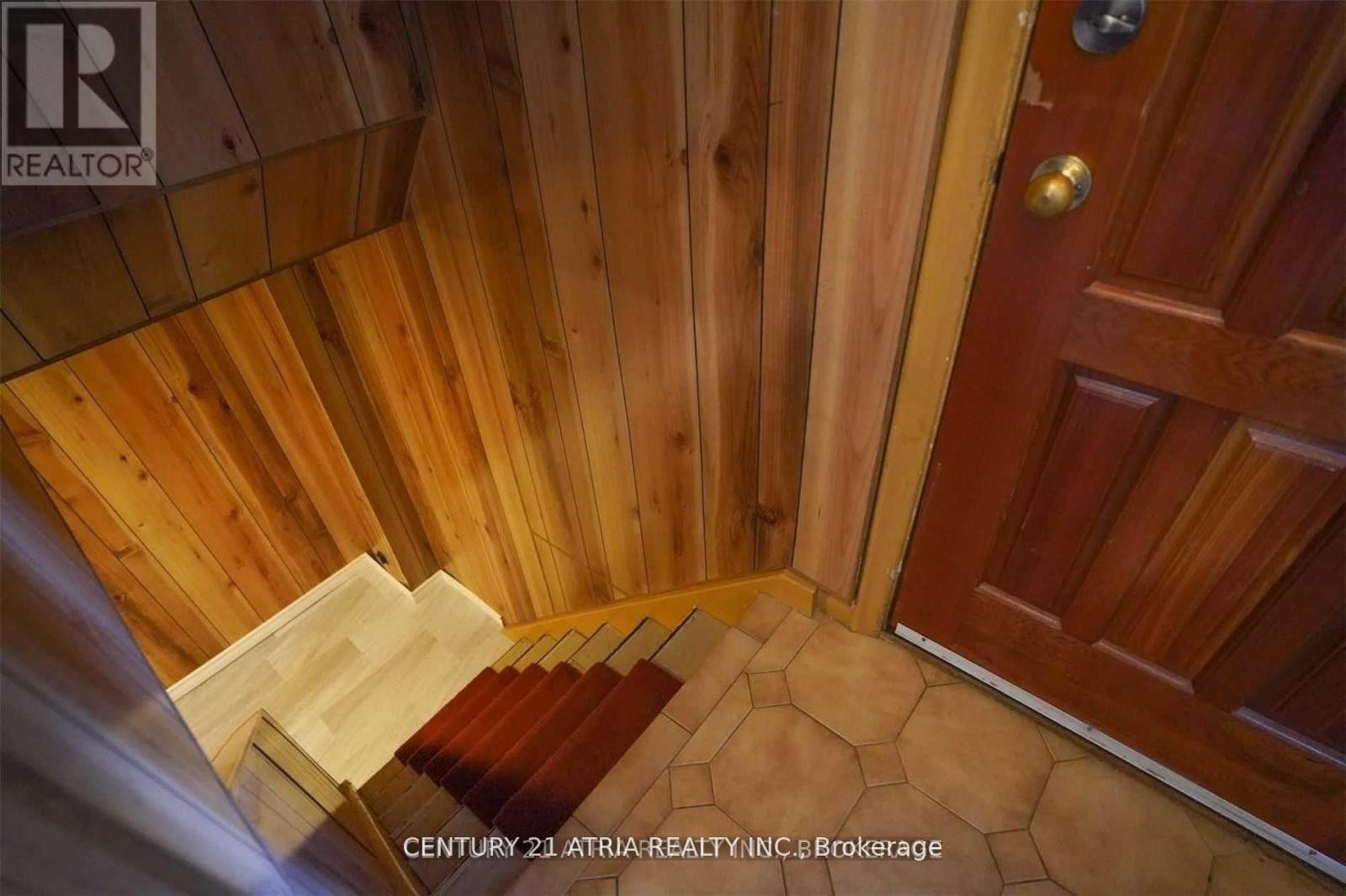 












438 LYNETT CRESCENT

,
Richmond Hill (Crosby),




Ontario
L4C2V7

