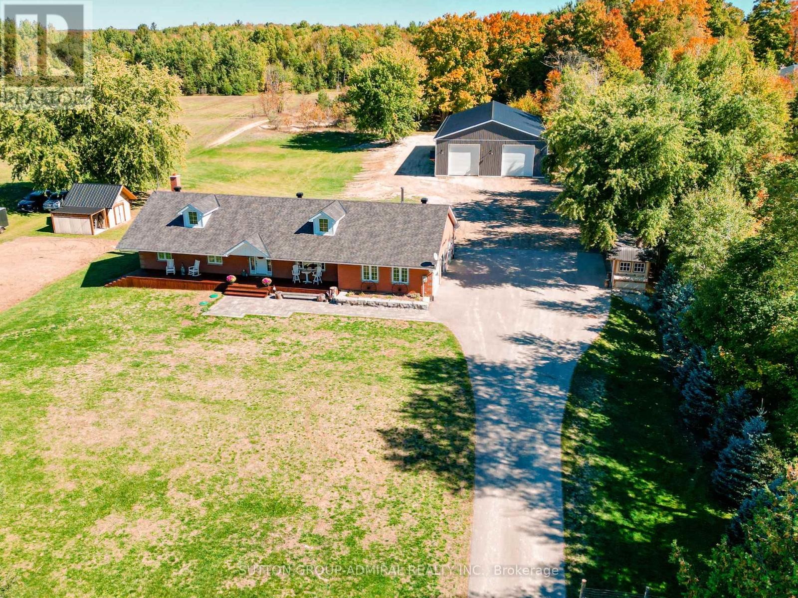 












250 DENNEY DRIVE

,
Essa,




Ontario
L3W0T8

