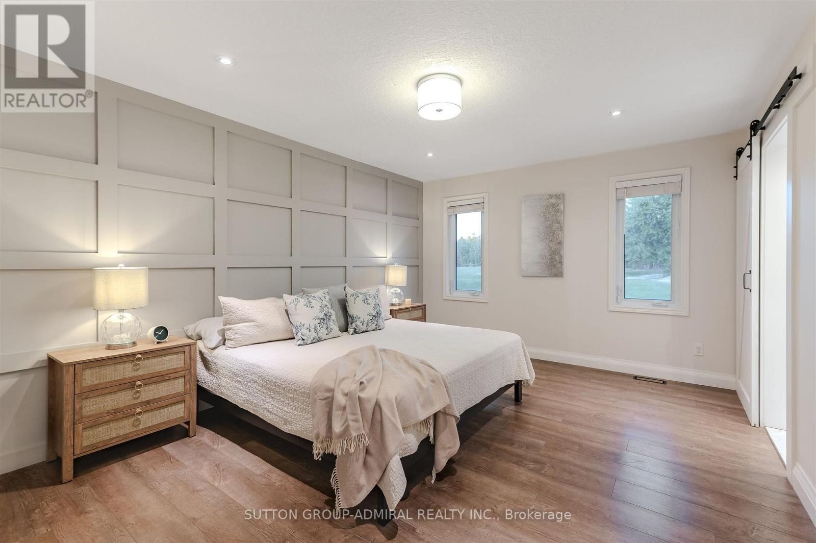 












250 DENNEY DRIVE

,
Essa,




Ontario
L3W0T8

