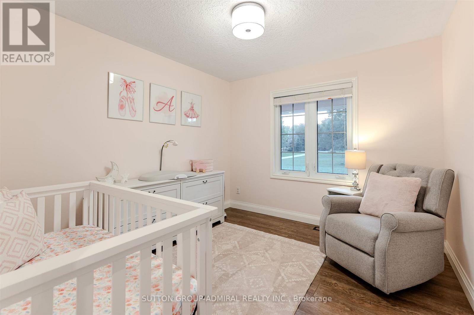 












250 DENNEY DRIVE

,
Essa,




Ontario
L3W0T8

