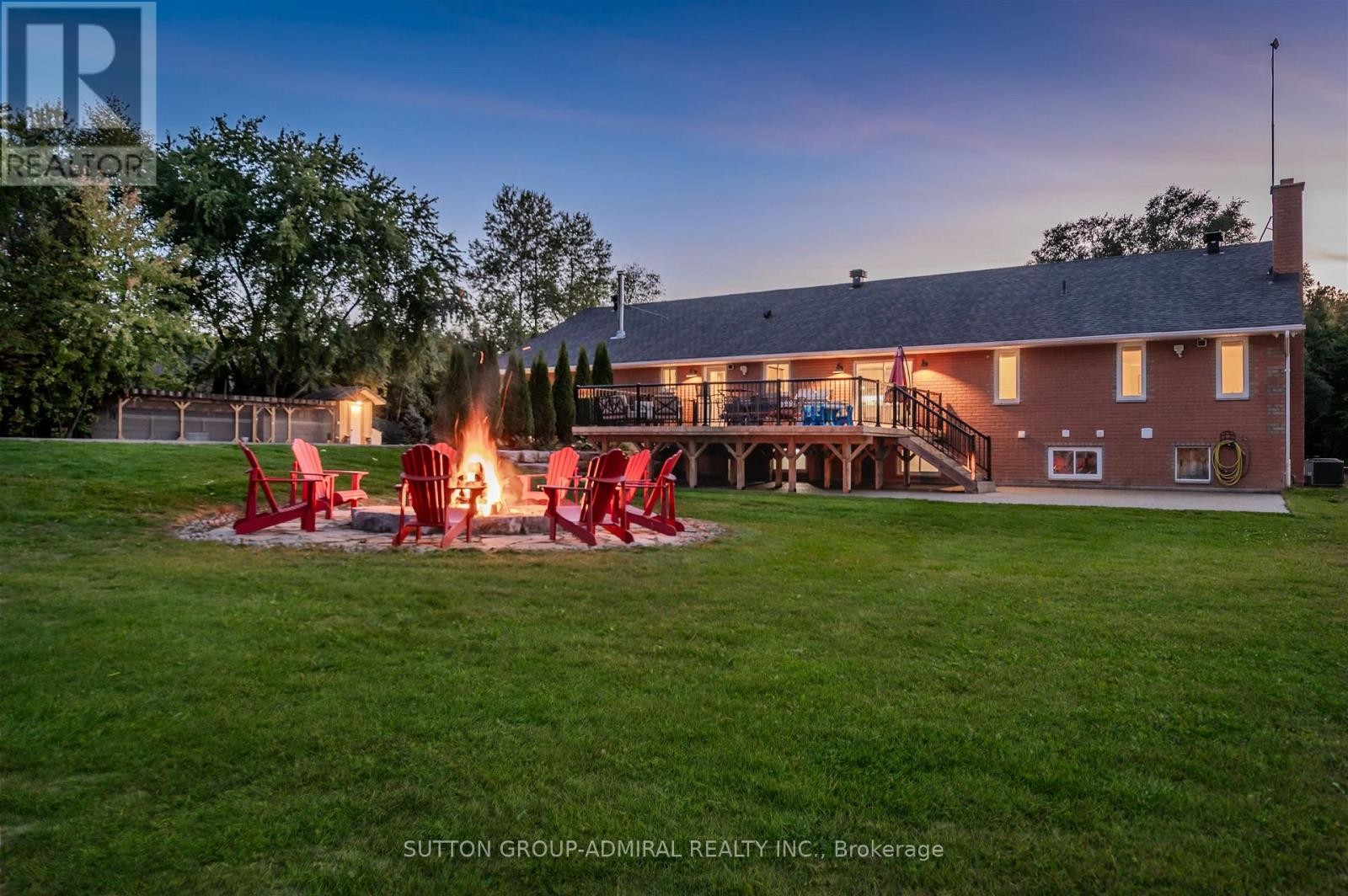 












250 DENNEY DRIVE

,
Essa,




Ontario
L3W0T8

