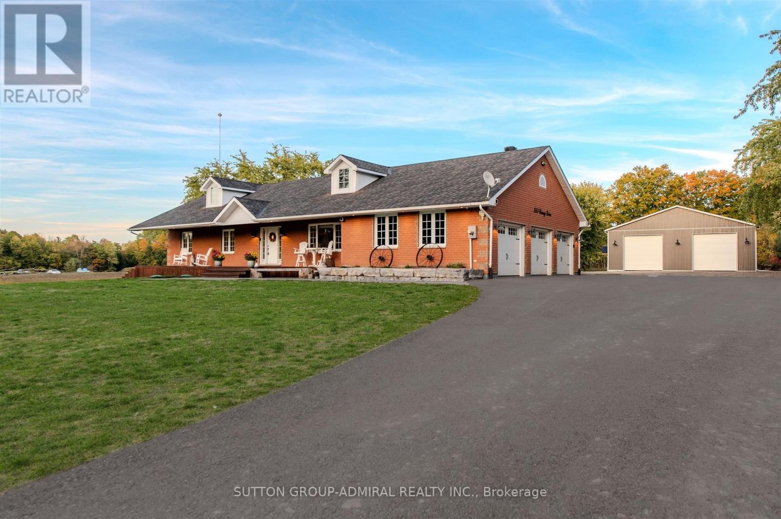 












250 DENNEY DRIVE

,
Essa,




Ontario
L3W0T8

