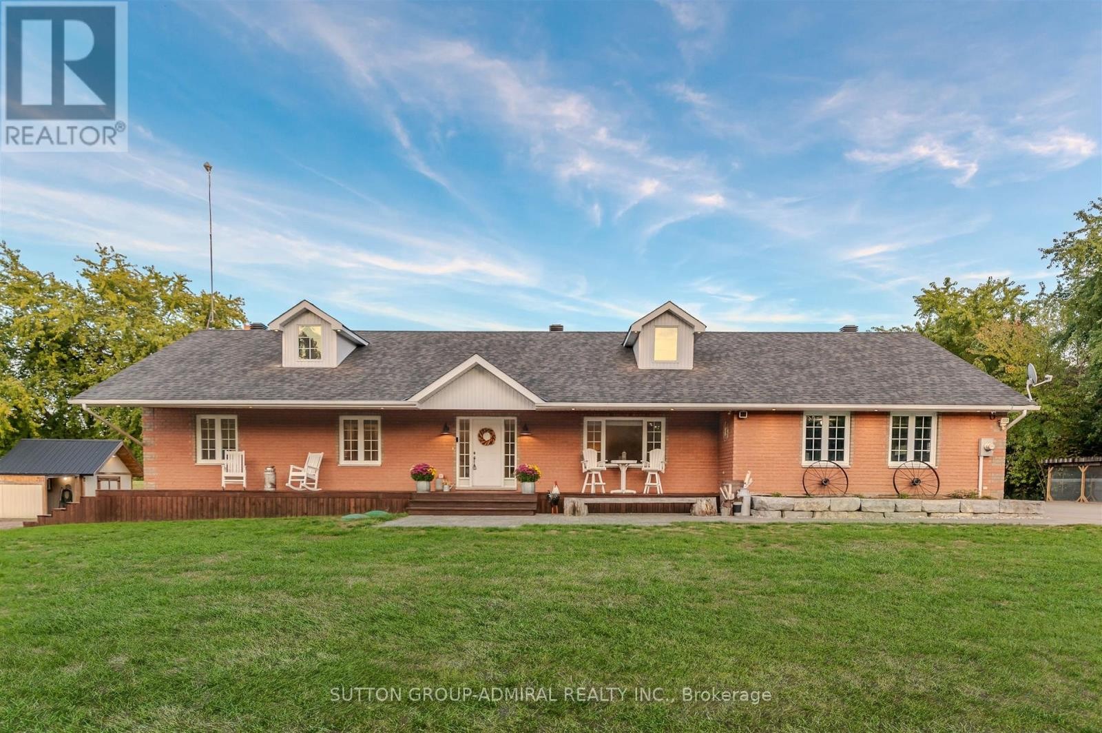 












250 DENNEY DRIVE

,
Essa,




Ontario
L3W0T8

