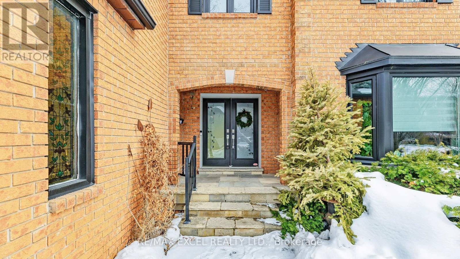 












67 ROSE GREEN DRIVE

,
Vaughan (Uplands),




Ontario
L4J4R5

