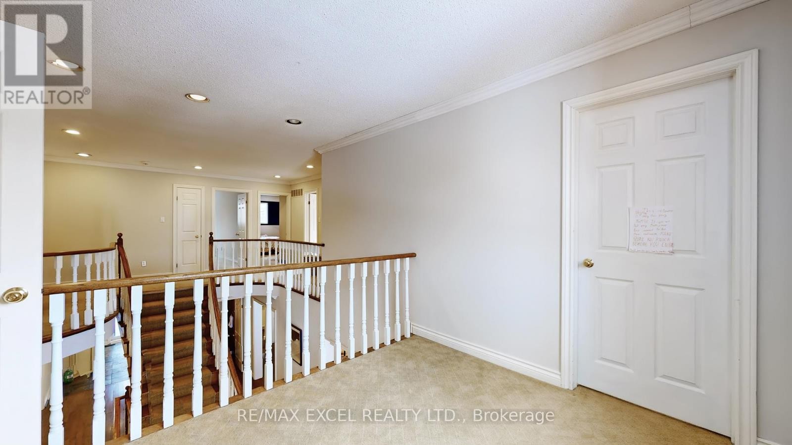 












67 ROSE GREEN DRIVE

,
Vaughan (Uplands),




Ontario
L4J4R5

