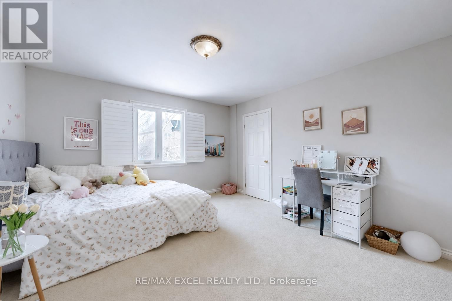 












67 ROSE GREEN DRIVE

,
Vaughan (Uplands),




Ontario
L4J4R5

