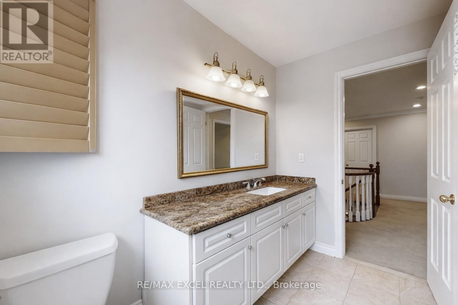 












67 ROSE GREEN DRIVE

,
Vaughan (Uplands),




Ontario
L4J4R5

