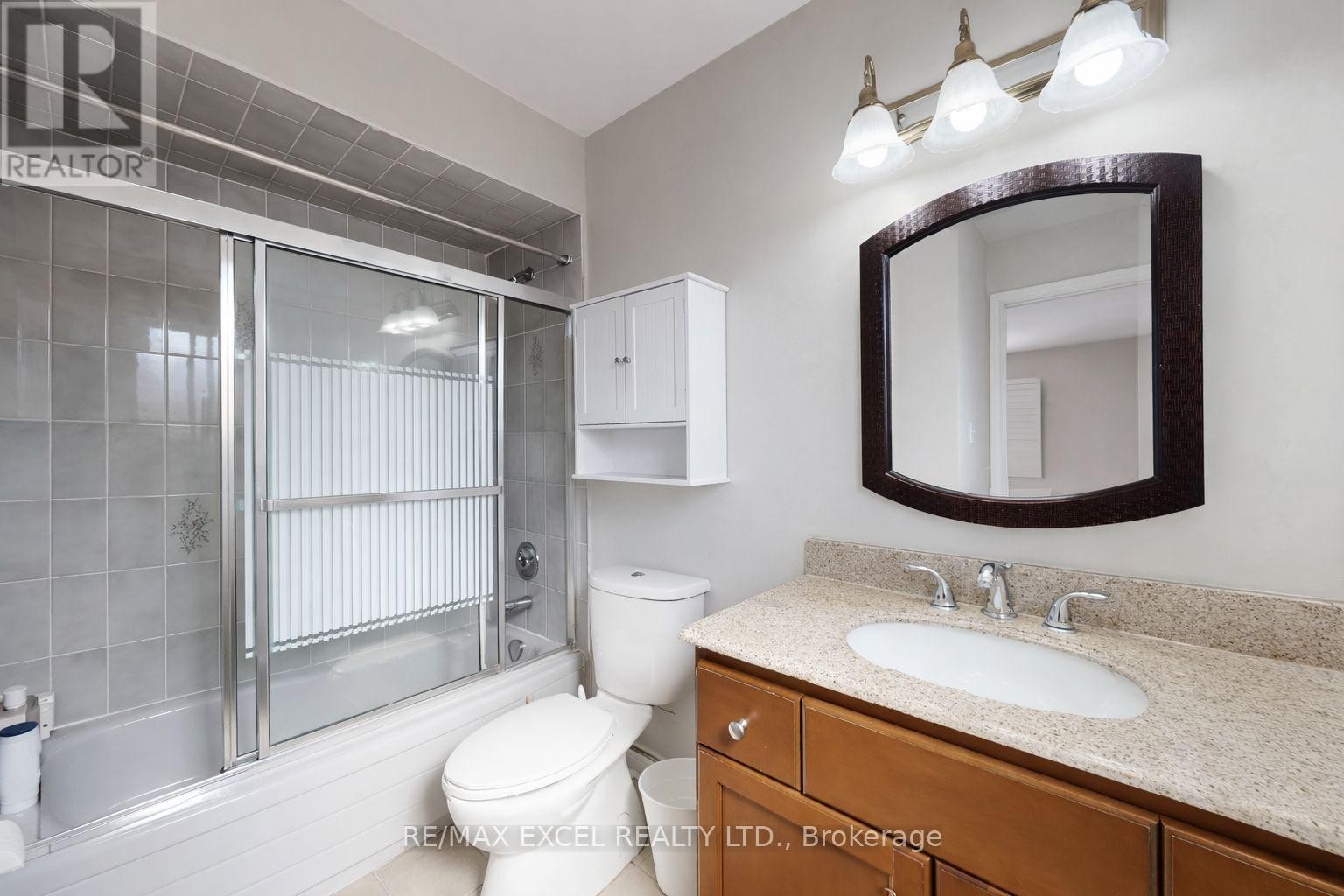 












67 ROSE GREEN DRIVE

,
Vaughan (Uplands),




Ontario
L4J4R5

