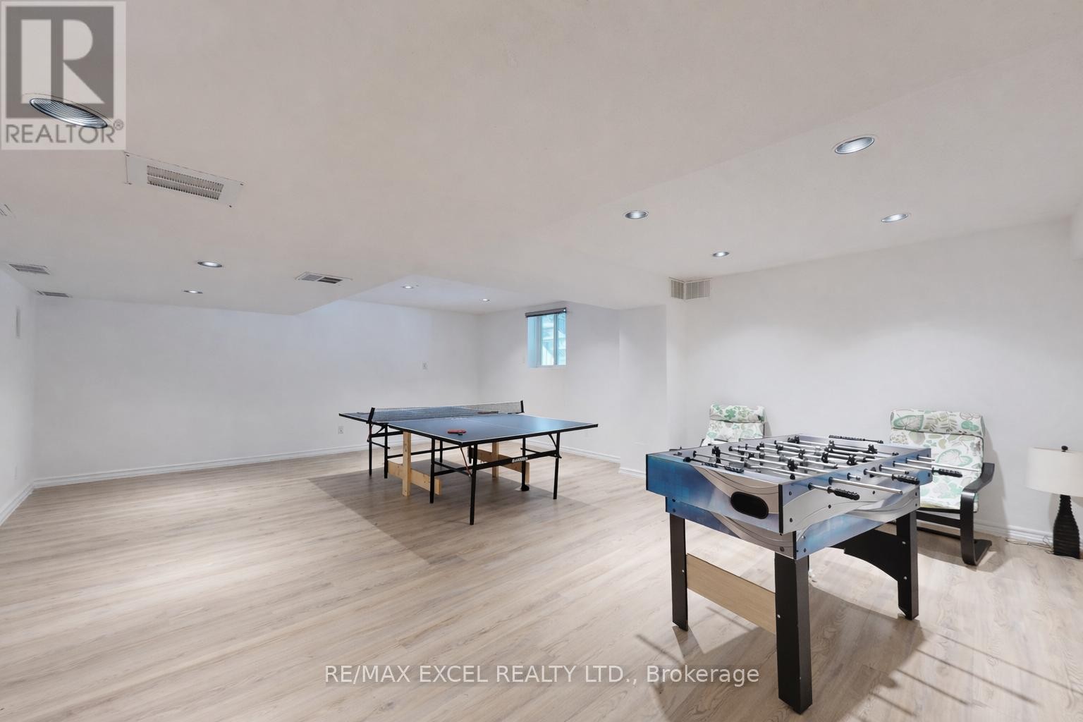 












67 ROSE GREEN DRIVE

,
Vaughan (Uplands),




Ontario
L4J4R5

