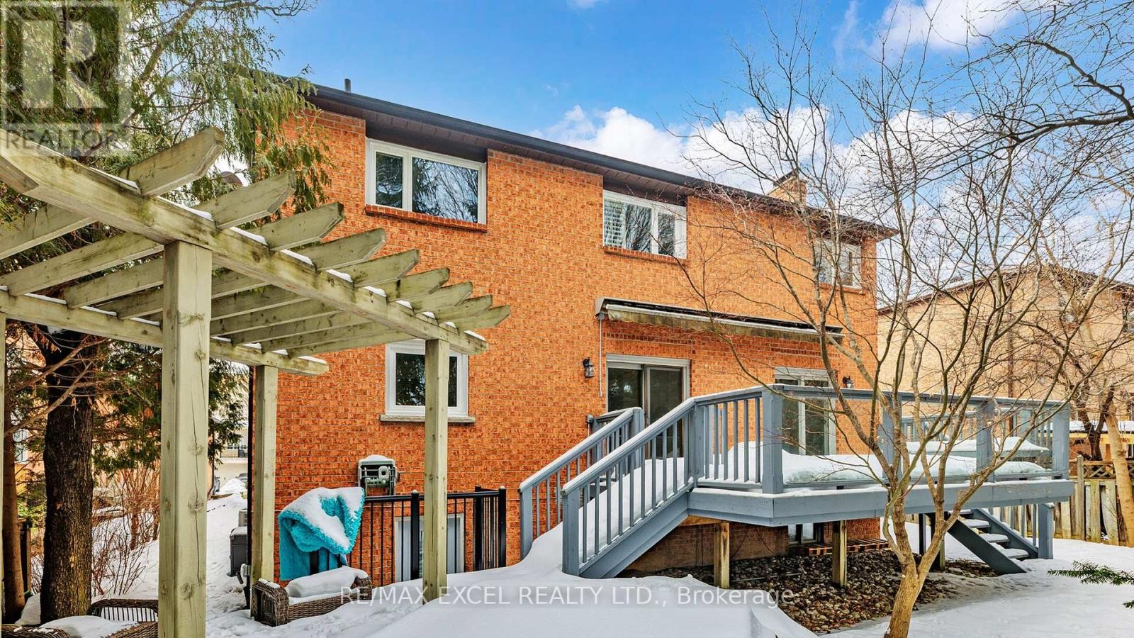 












67 ROSE GREEN DRIVE

,
Vaughan (Uplands),




Ontario
L4J4R5

