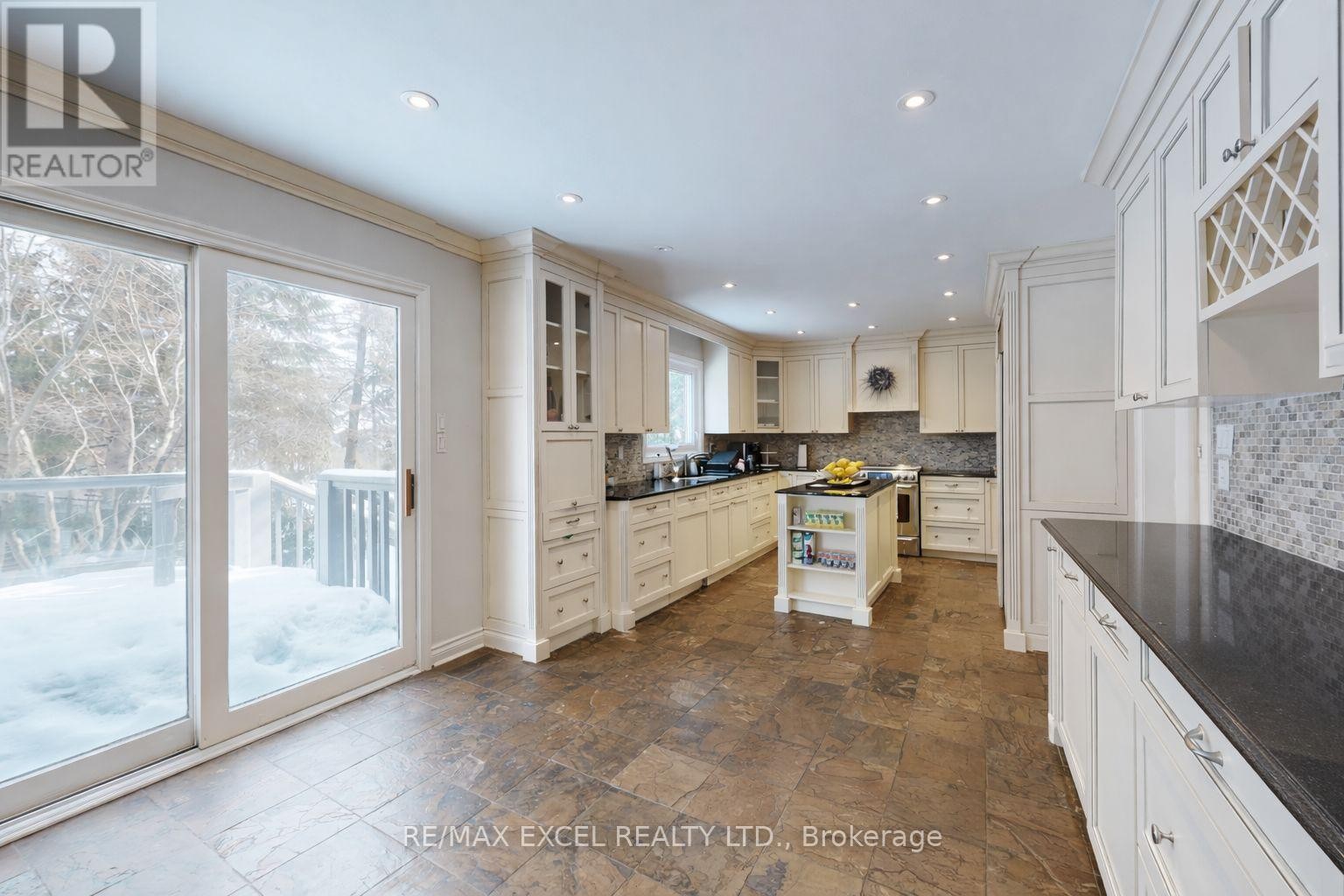 












67 ROSE GREEN DRIVE

,
Vaughan (Uplands),




Ontario
L4J4R5

