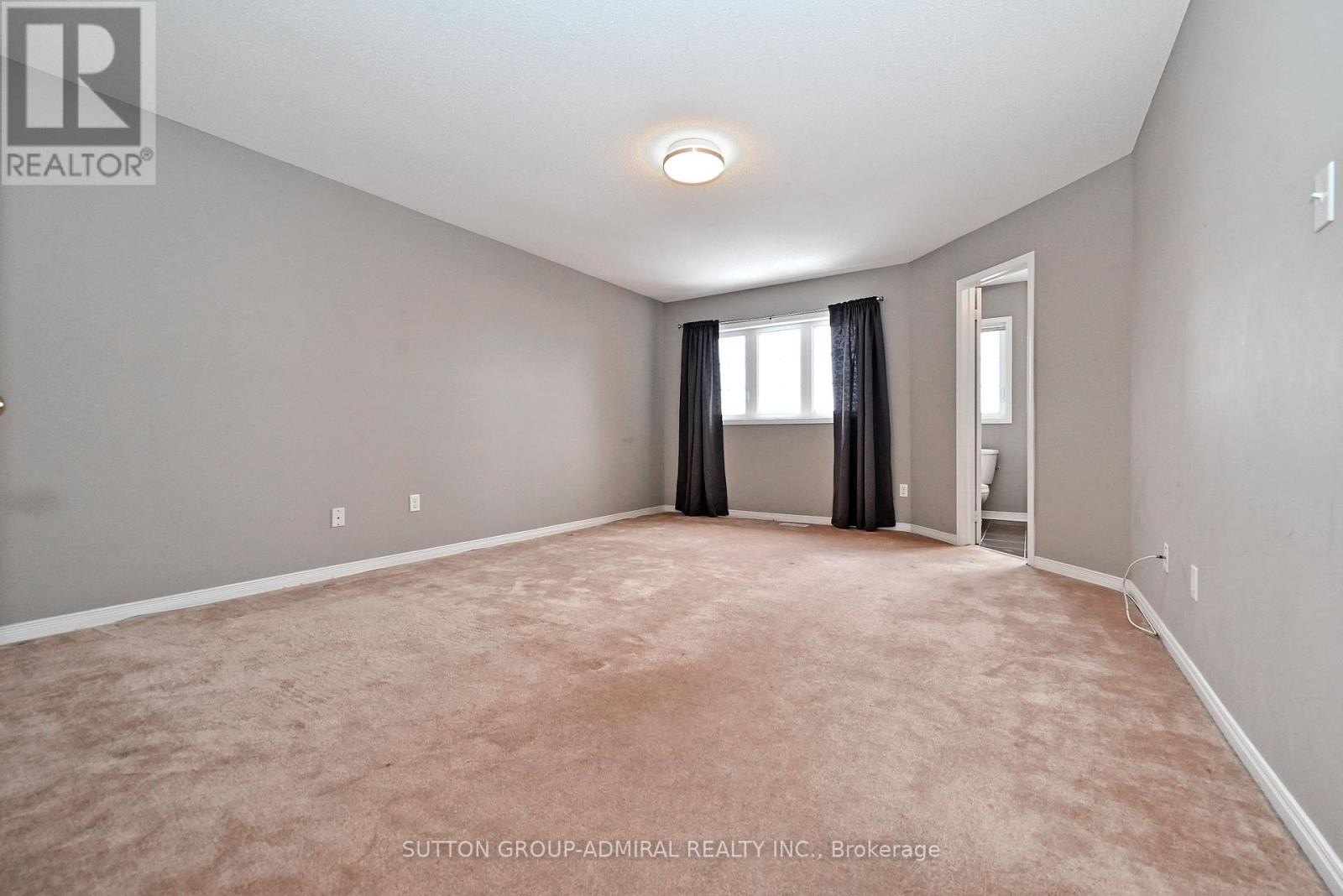 












41 BIG HILL CRESCENT

,
Vaughan (Patterson),




Ontario
L6A4S1

