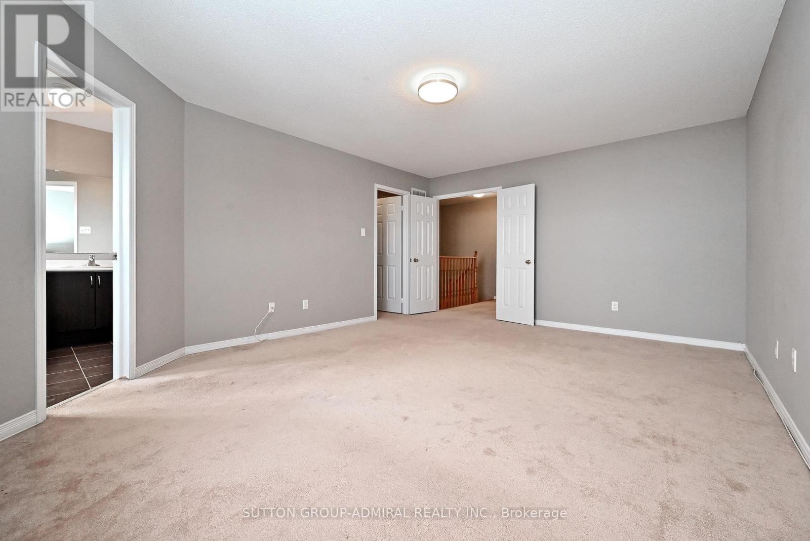 












41 BIG HILL CRESCENT

,
Vaughan (Patterson),




Ontario
L6A4S1

