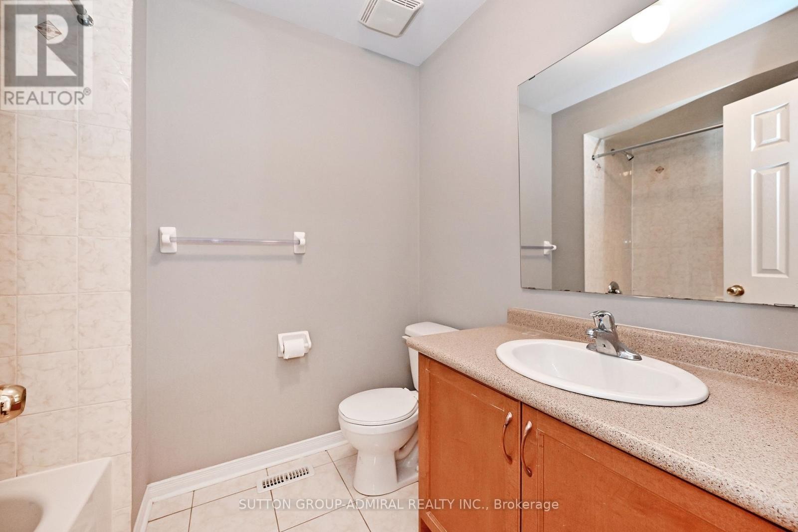 












41 BIG HILL CRESCENT

,
Vaughan (Patterson),




Ontario
L6A4S1

