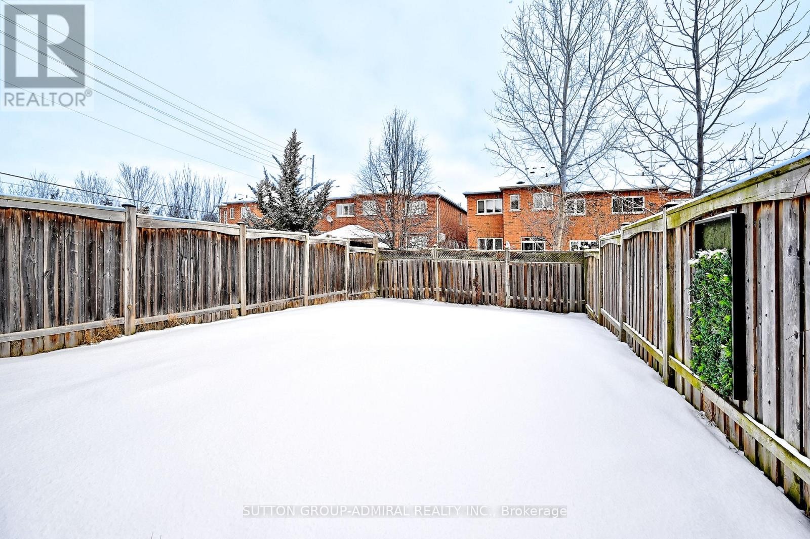 












41 BIG HILL CRESCENT

,
Vaughan (Patterson),




Ontario
L6A4S1

