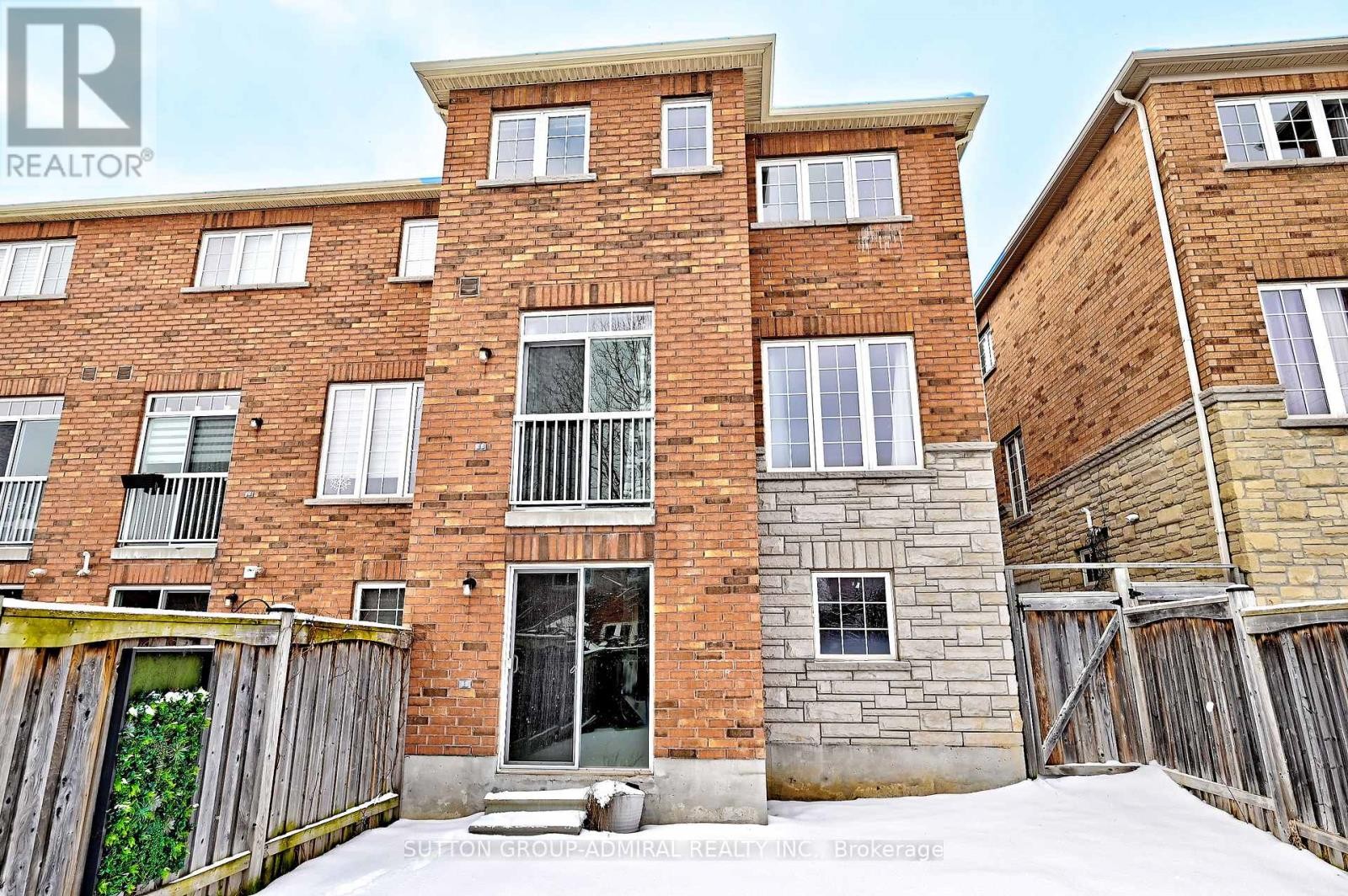 












41 BIG HILL CRESCENT

,
Vaughan (Patterson),




Ontario
L6A4S1

