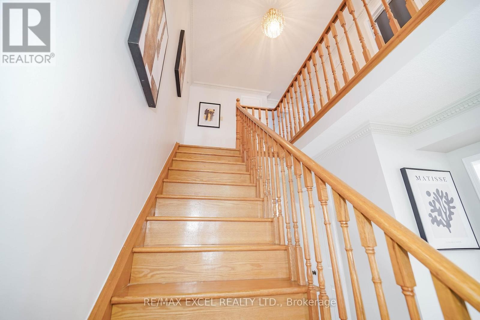 












36 LAGUNA CRESCENT

,
Markham (Middlefield),




Ontario
L3S3G6

