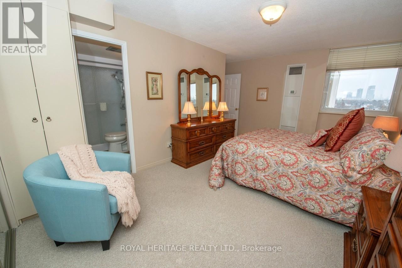 












709 - 7811 YONGE STREET

,
Markham (Thornhill),




Ontario
L3T4S3

