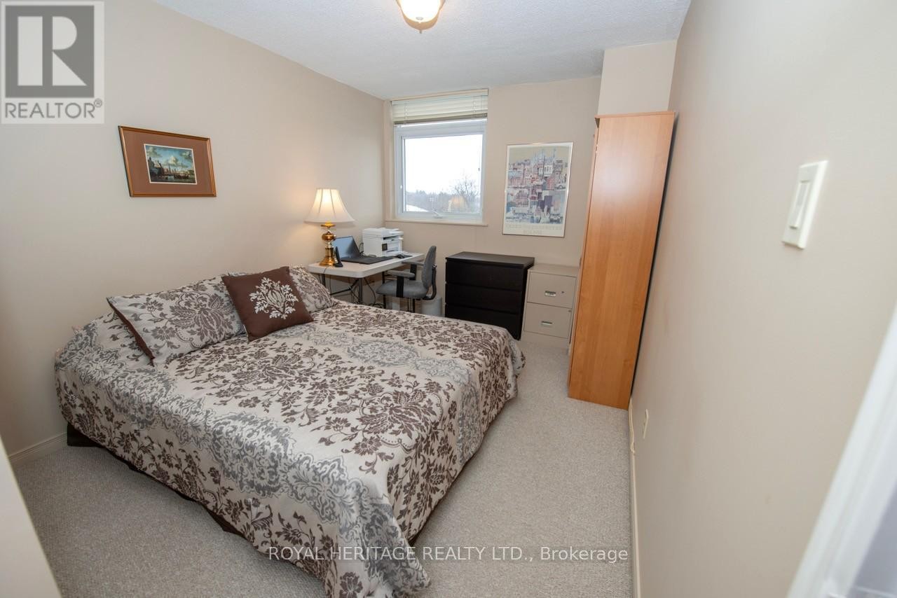 












709 - 7811 YONGE STREET

,
Markham (Thornhill),




Ontario
L3T4S3

