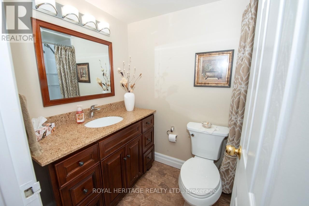 












709 - 7811 YONGE STREET

,
Markham (Thornhill),




Ontario
L3T4S3

