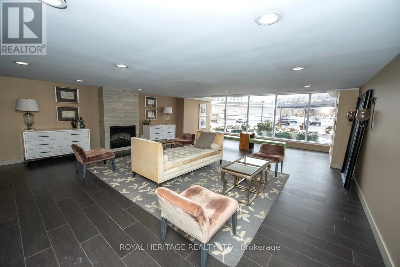 












709 - 7811 YONGE STREET

,
Markham (Thornhill),




Ontario
L3T4S3

