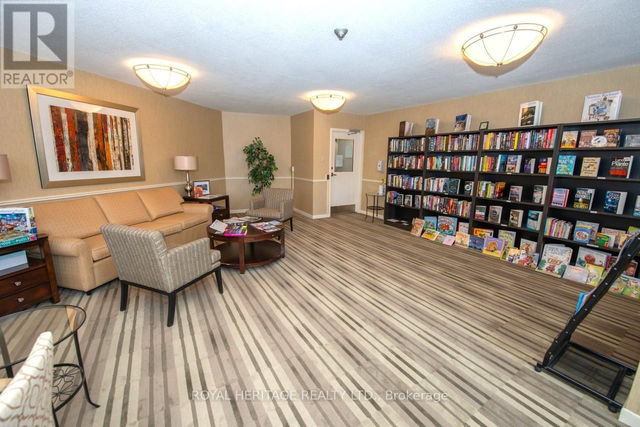 












709 - 7811 YONGE STREET

,
Markham (Thornhill),




Ontario
L3T4S3

