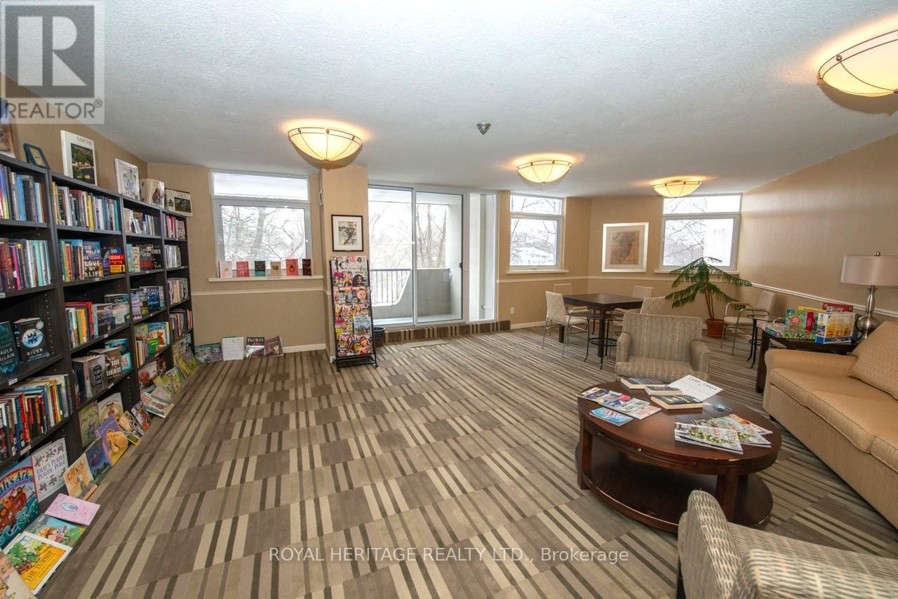 












709 - 7811 YONGE STREET

,
Markham (Thornhill),




Ontario
L3T4S3

