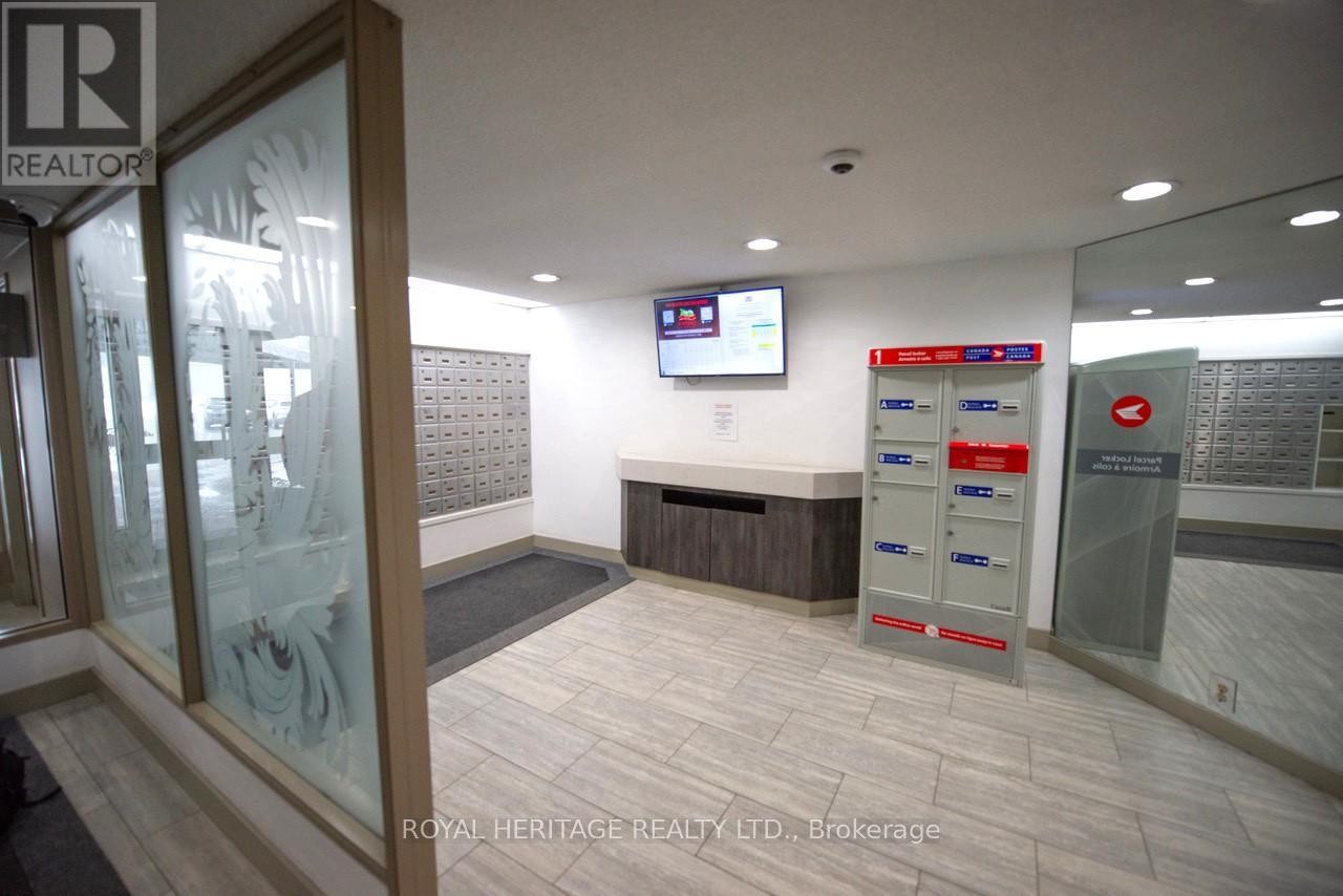 












709 - 7811 YONGE STREET

,
Markham (Thornhill),




Ontario
L3T4S3

