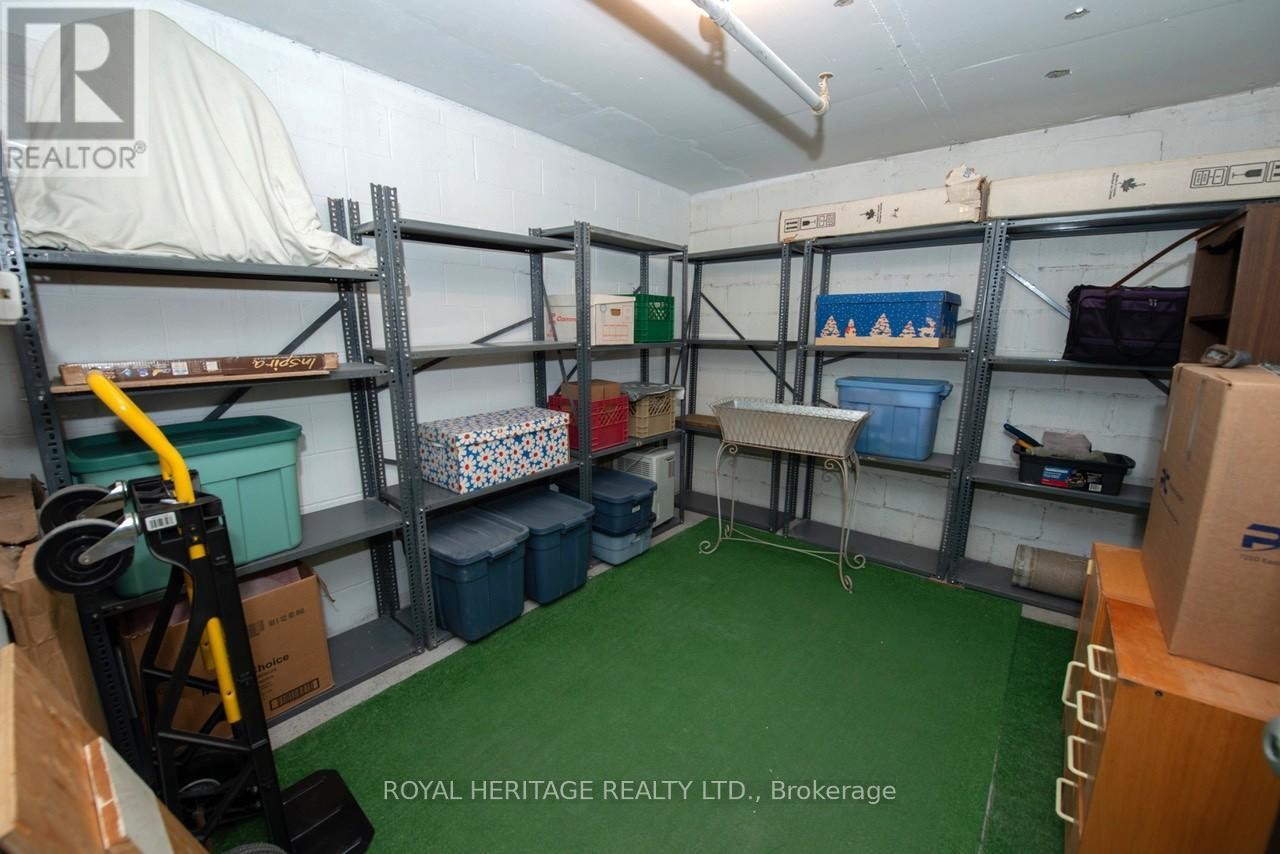 












709 - 7811 YONGE STREET

,
Markham (Thornhill),




Ontario
L3T4S3

