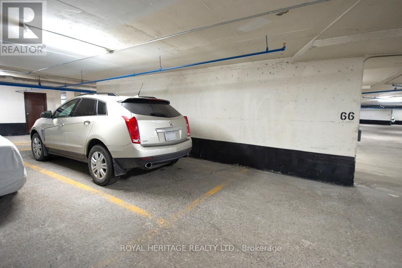 












709 - 7811 YONGE STREET

,
Markham (Thornhill),




Ontario
L3T4S3

