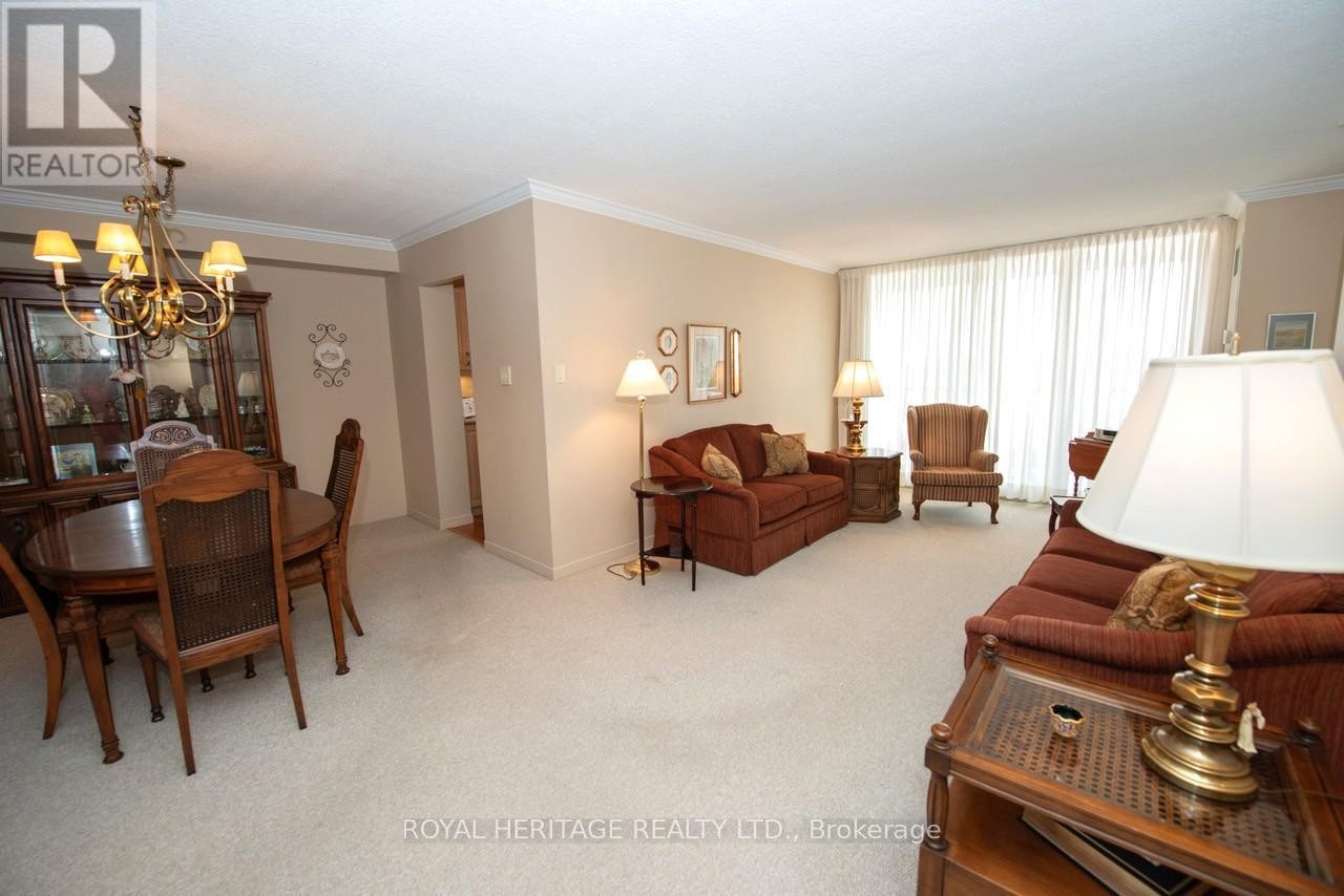 












709 - 7811 YONGE STREET

,
Markham (Thornhill),




Ontario
L3T4S3

