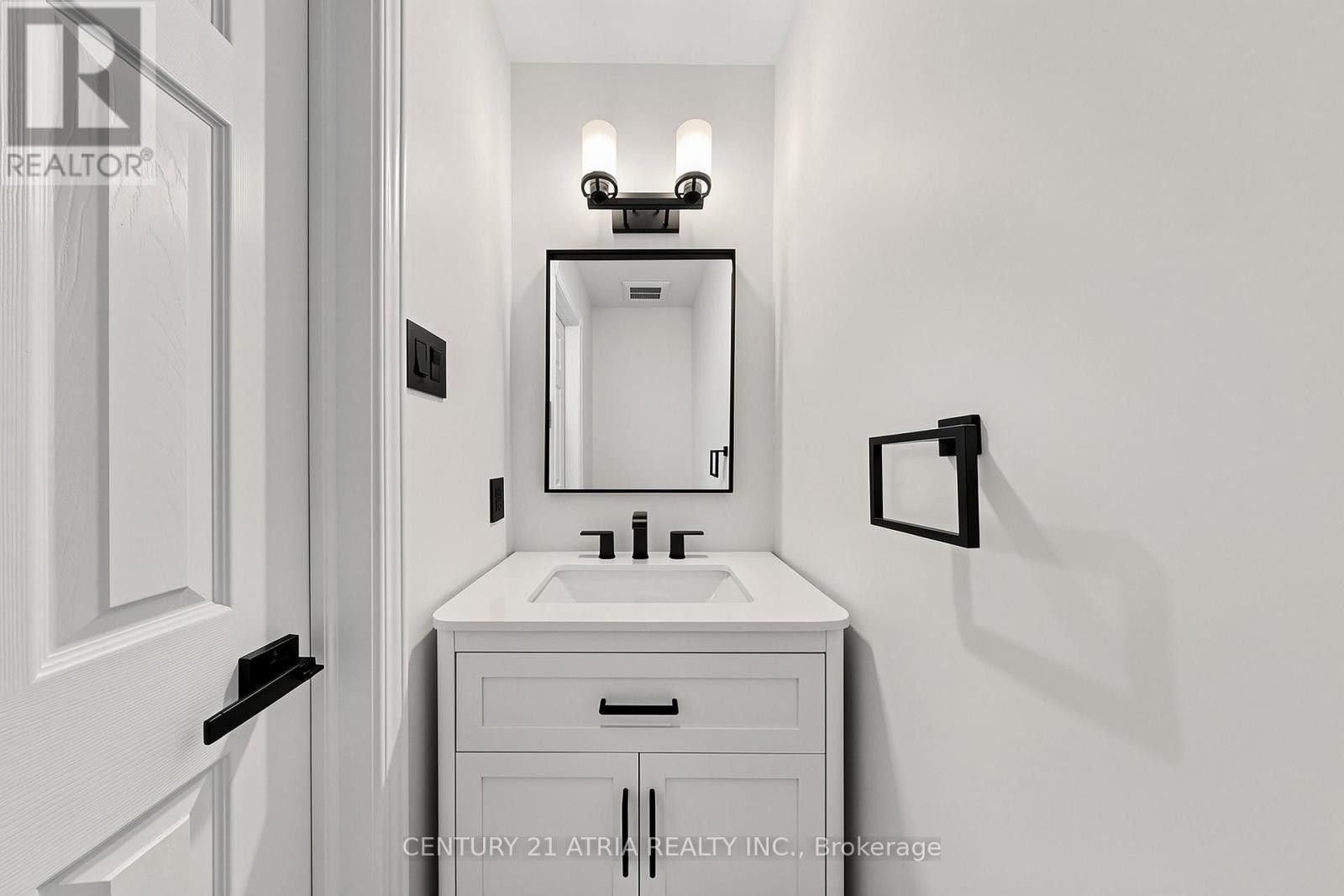 












35 ANDERSON PLACE

,
Aurora (Aurora Highlands),




Ontario
L4G6G4

