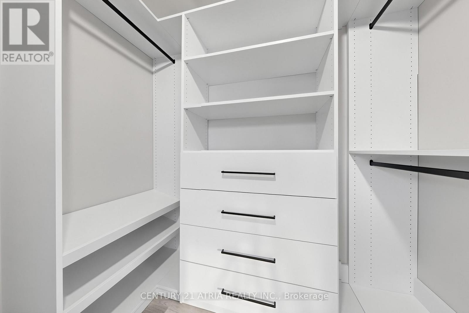 












35 ANDERSON PLACE

,
Aurora (Aurora Highlands),




Ontario
L4G6G4

