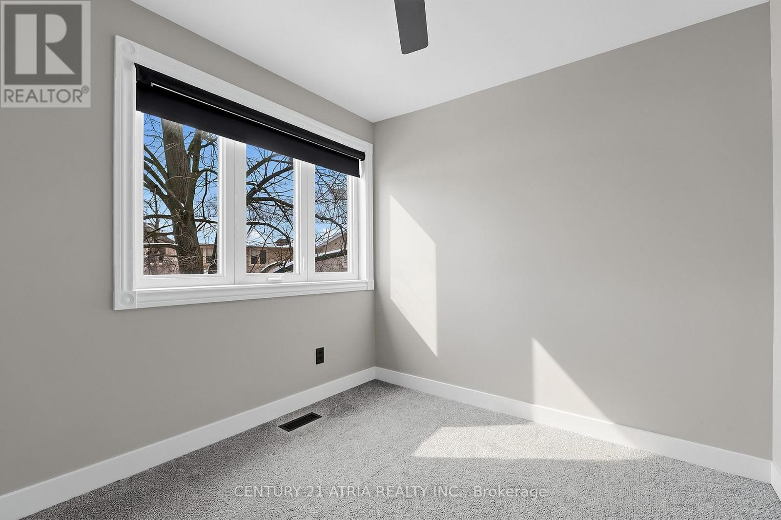 












35 ANDERSON PLACE

,
Aurora (Aurora Highlands),




Ontario
L4G6G4

