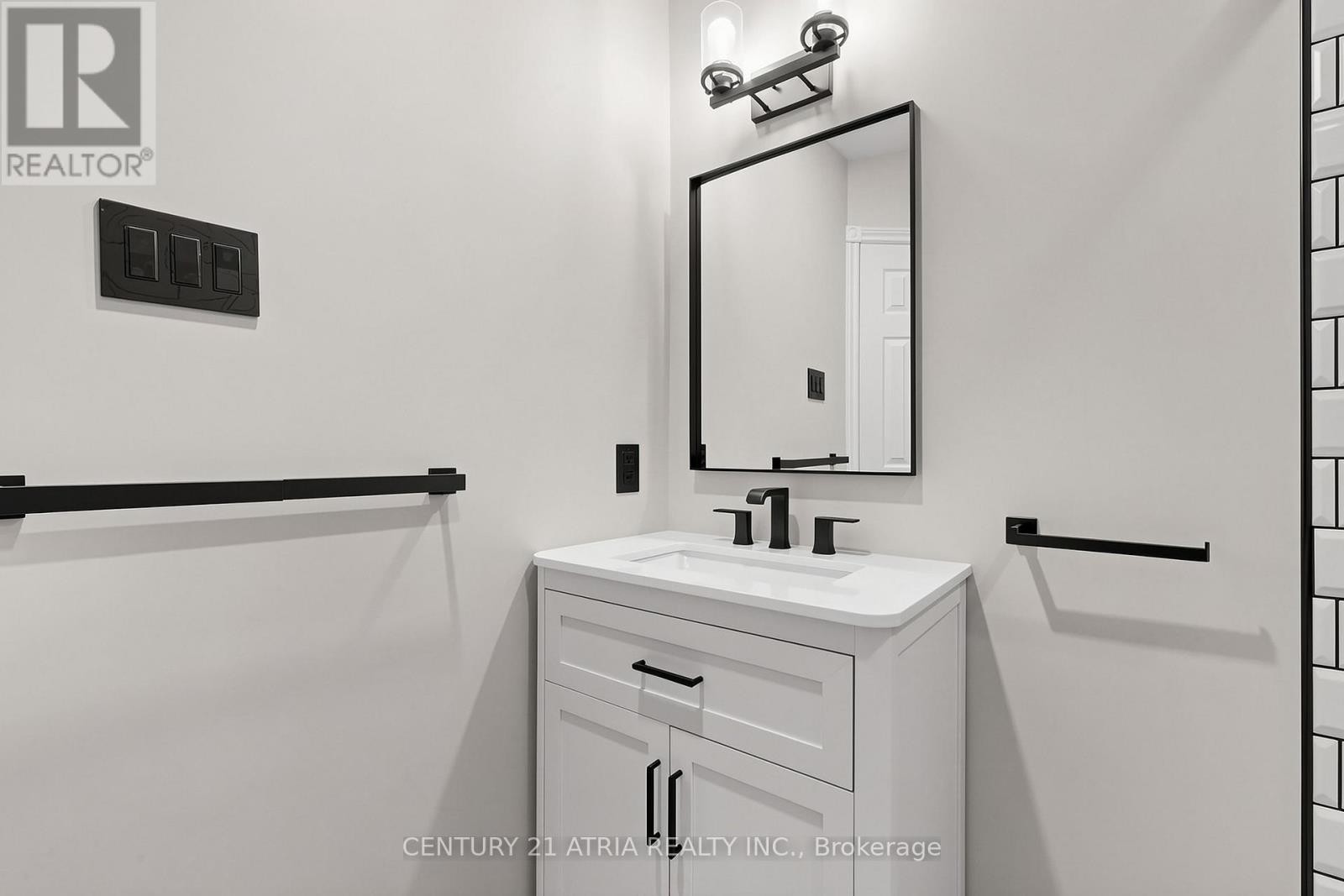 












35 ANDERSON PLACE

,
Aurora (Aurora Highlands),




Ontario
L4G6G4

