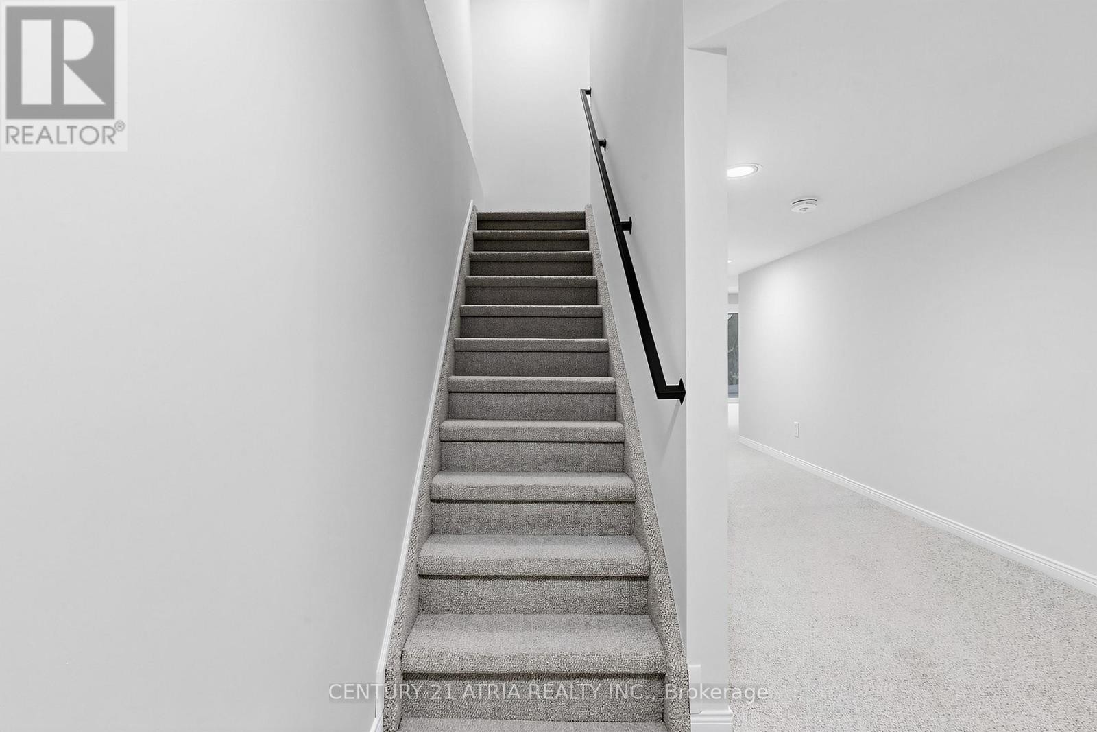 












35 ANDERSON PLACE

,
Aurora (Aurora Highlands),




Ontario
L4G6G4

