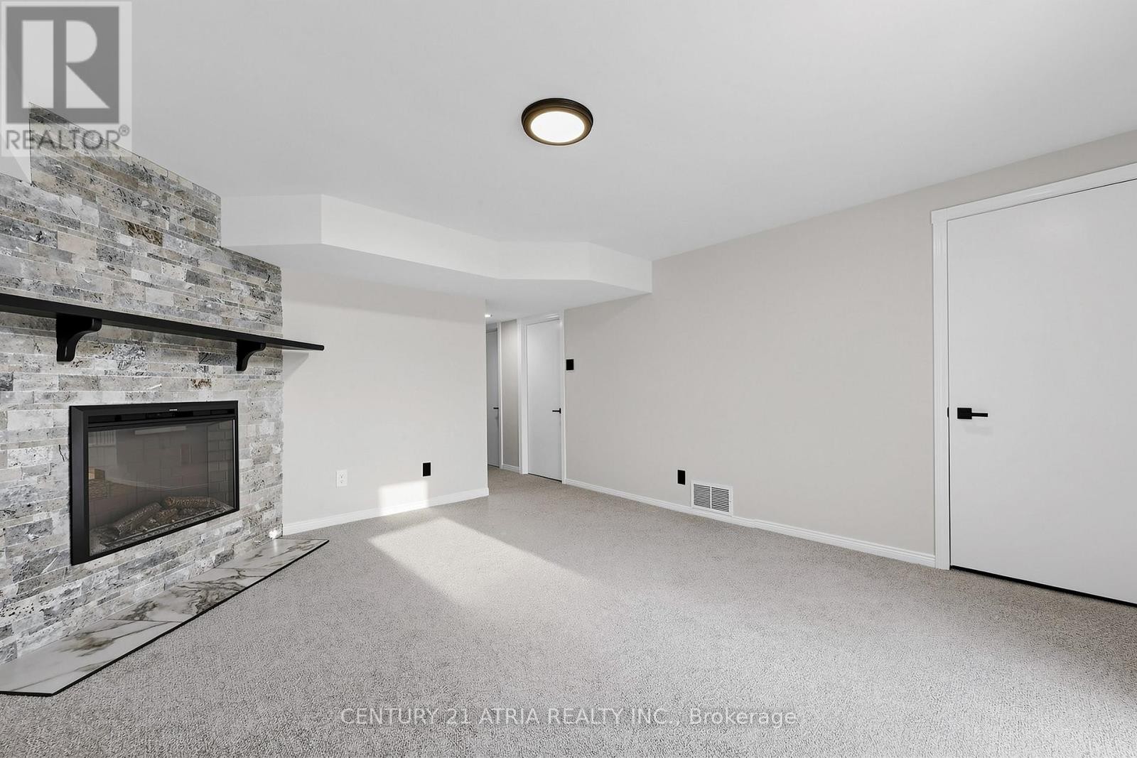 












35 ANDERSON PLACE

,
Aurora (Aurora Highlands),




Ontario
L4G6G4

