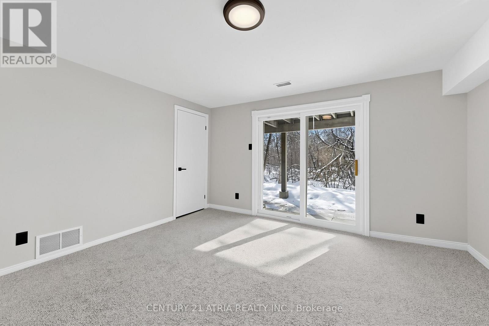 












35 ANDERSON PLACE

,
Aurora (Aurora Highlands),




Ontario
L4G6G4

