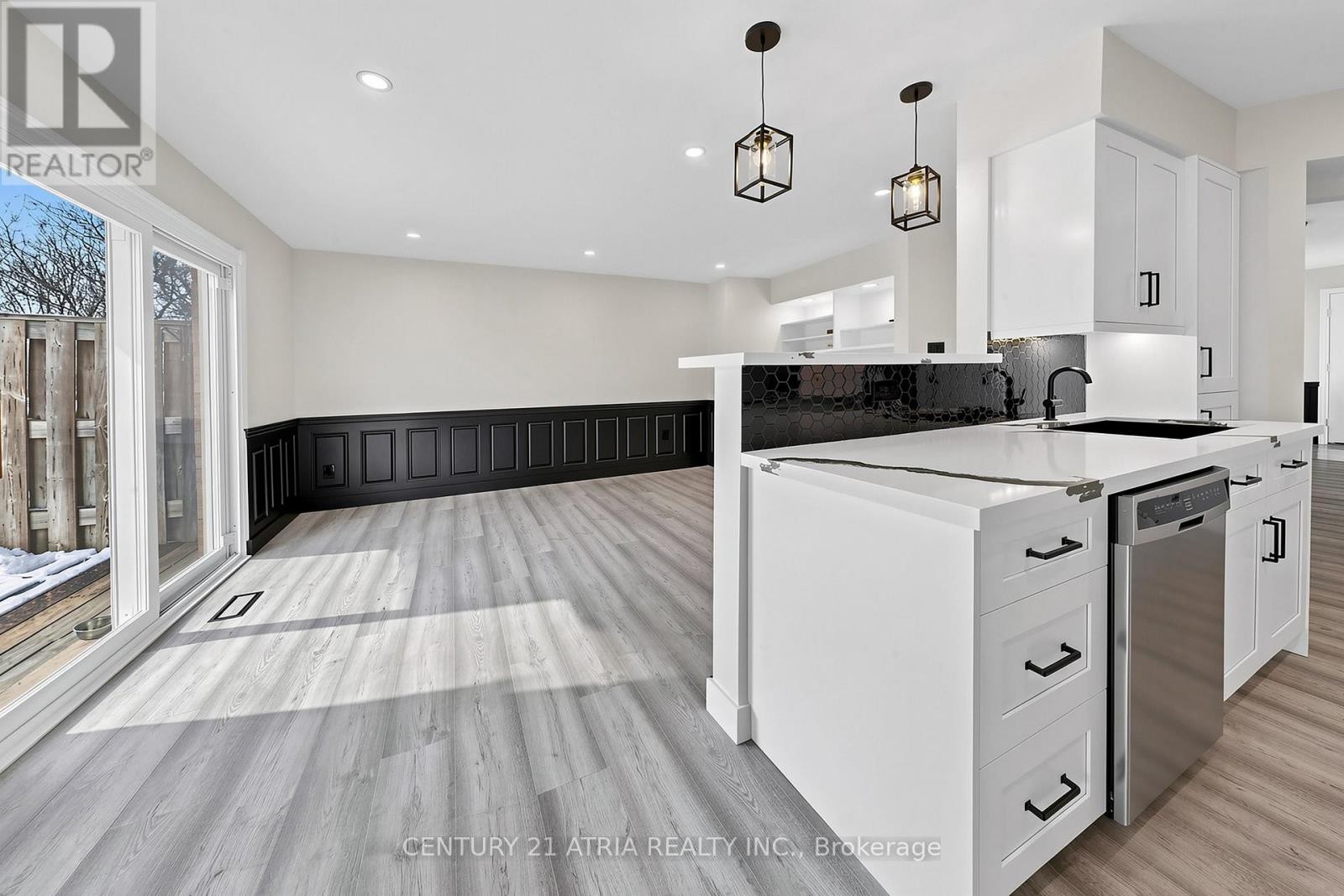 












35 ANDERSON PLACE

,
Aurora (Aurora Highlands),




Ontario
L4G6G4

