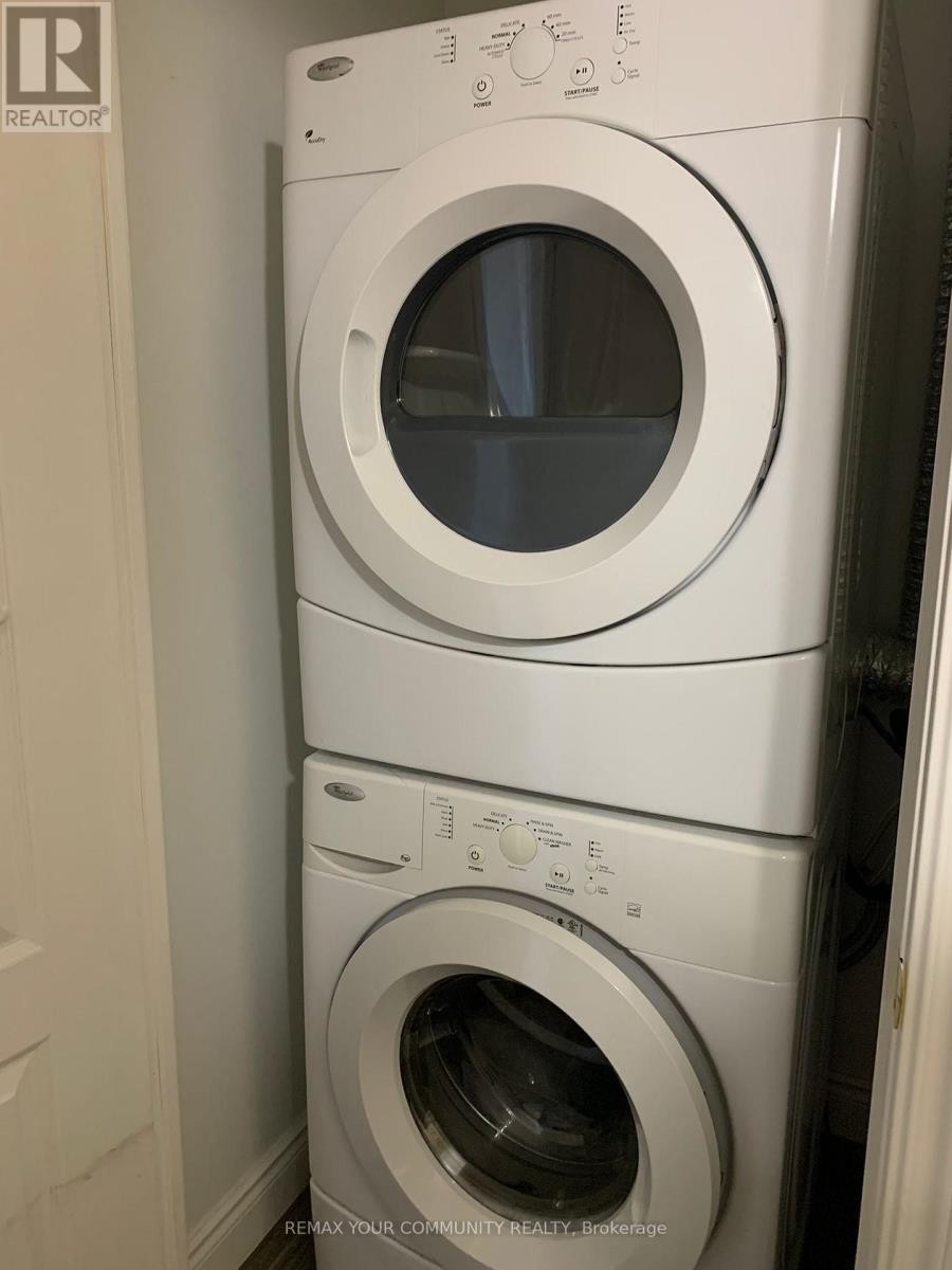 












A1020 - 11211 YONGE STREET

,
Richmond Hill (Devonsleigh),




Ontario
L4S0E9

