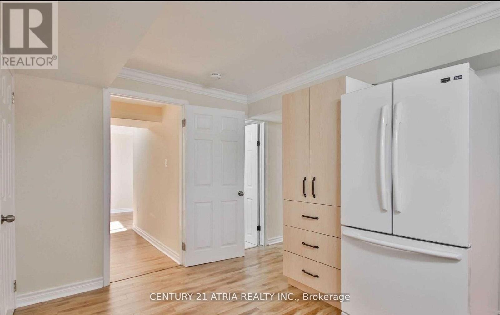 












243 HARRYGAN CRESCENT

,
Richmond Hill (Mill Pond),




Ontario
L4C4J2

