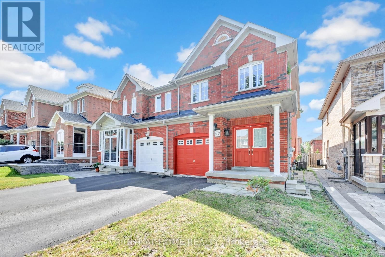 












62 MARTINI DRIVE

,
Richmond Hill (Rouge Woods),




Ontario
L4S2T7

